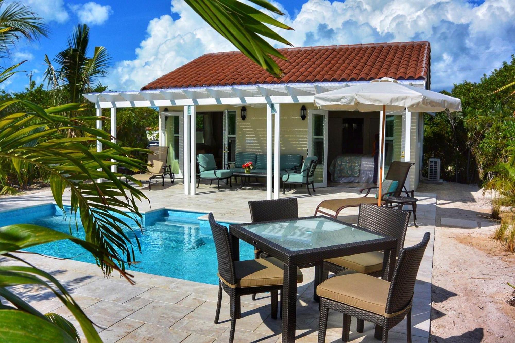 Esencia Cottage Long Bay ภายนอก รูปภาพ